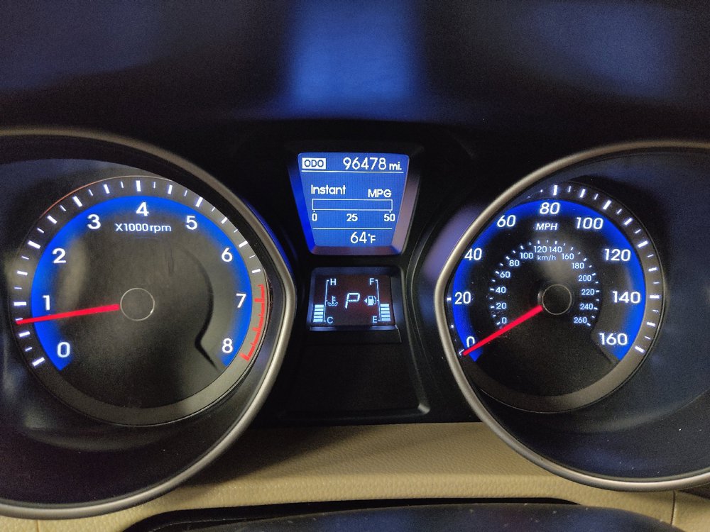 Used 2015 Hyundai Elantra GT FWD image 23