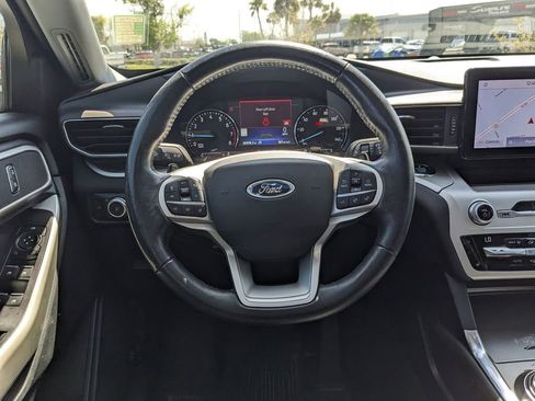 Used 2021 Ford Explorer XLT w/ Equipment Group 202A image 14