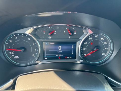 Used 2023 Chevrolet Equinox LT image 43