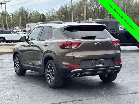 Used 2021 Chevrolet TrailBlazer ACTIV w/ Sun and Liftgate Package image 2