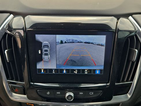 Used 2023 Chevrolet Traverse Premier w/ Redline Edition image 17