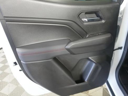 Used 2023 Chevrolet Colorado Z71 w/ Z71 Convenience Package 2 AWD/4WD image 31