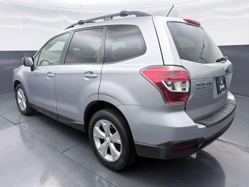 Used 2015 Subaru Forester 2.5i Premium AWD/4WD image 5