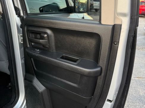 Used 2016 RAM 1500 Express image 18
