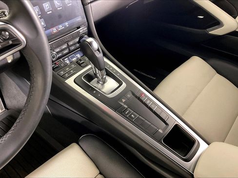 Used 2023 Porsche 718 Cayman RWD image 13