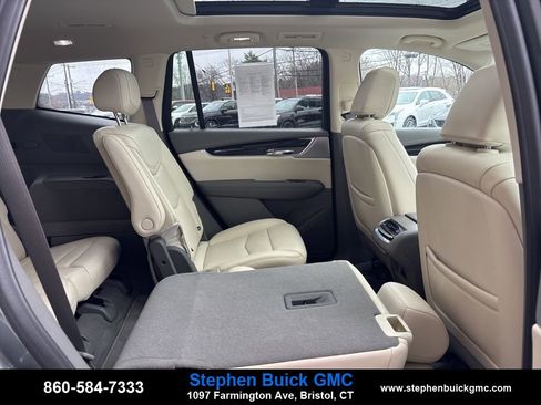 Used 2020 Cadillac XT6 Premium Luxury image 29