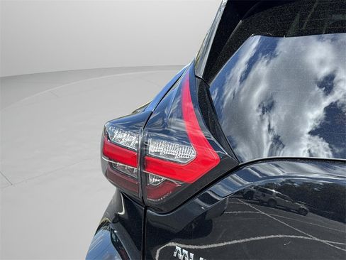 Certified 2024 Nissan Murano SV image 43