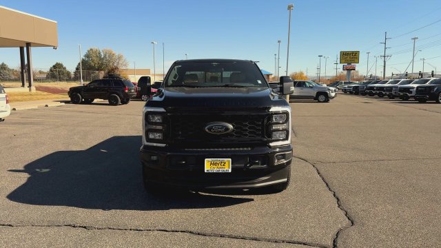 Used 2025 Ford F350 Lariat w/ Lariat Ultimate Package AWD/4WD image 3