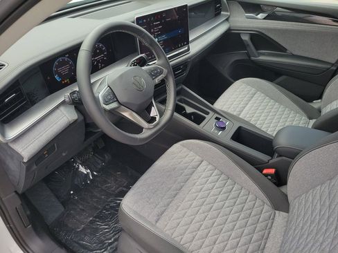 New 2026 Volkswagen Tiguan S FWD image 7