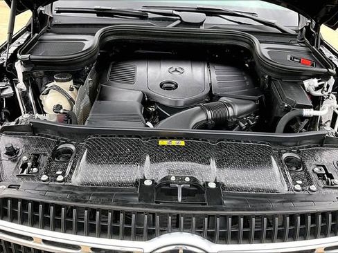 Used 2025 Mercedes-Benz GLE 350 4MATIC image 9