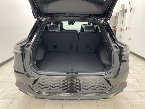 New 2025 Chevrolet Equinox EV RS image 13