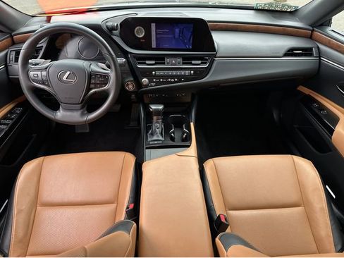 Used 2023 Lexus ES 250 w/ Premium Package AWD/4WD image 18