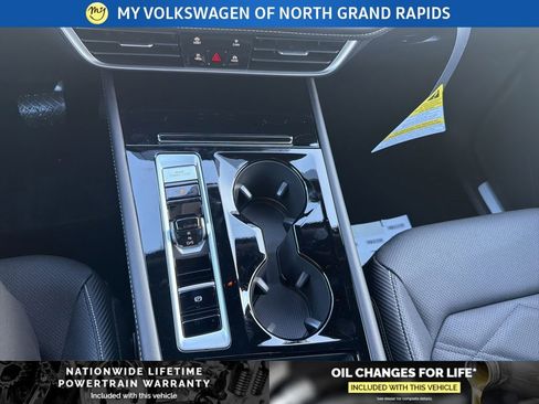 New 2026 Volkswagen Atlas Cross Sport SE image 18