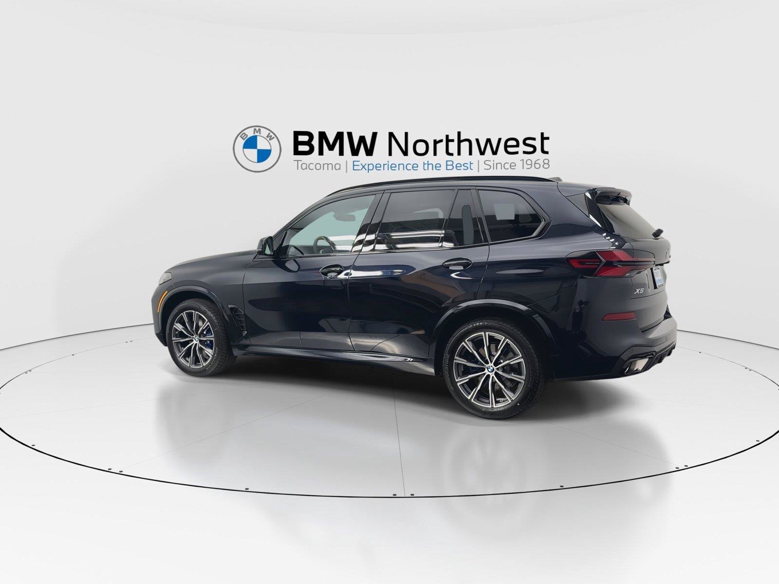 New 2026 BMW X5 xDrive40i w/ M Sport Package AWD/4WD image 12