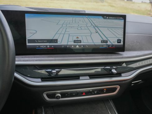 Certified 2025 BMW X7 xDrive40i image 24