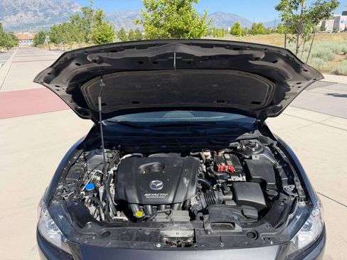 Used 2017 MAZDA MAZDA6 Touring FWD image 11