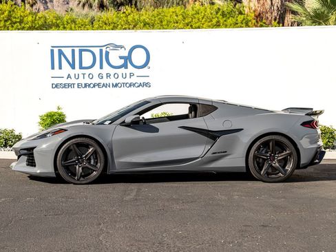 Used 2024 Chevrolet Corvette Z06 w/ Battery Protection Package RWD image 11