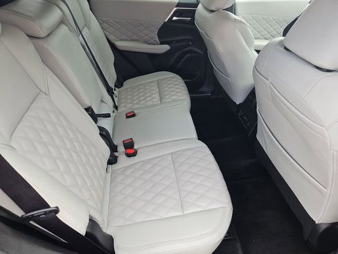 Used 2024 Mitsubishi Outlander SEL image 31