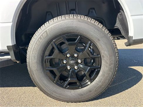 New 2025 Ford F150 Lightning XLT image 24