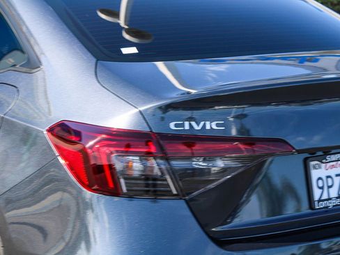 Used 2025 Honda Civic Sport image 10