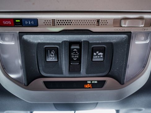 Used 2022 Subaru Forester Touring image 32