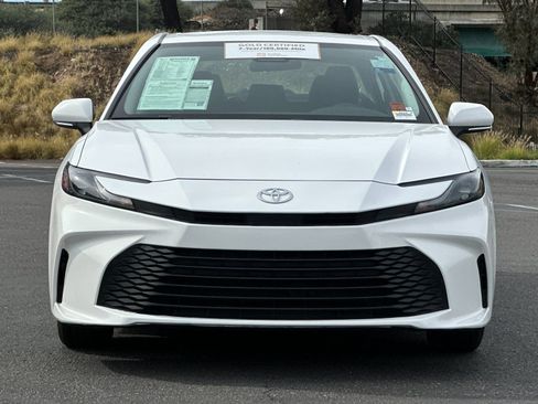 Used 2025 Toyota Camry LE FWD image 7