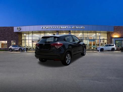 Used 2016 Honda HR-V LX image 21