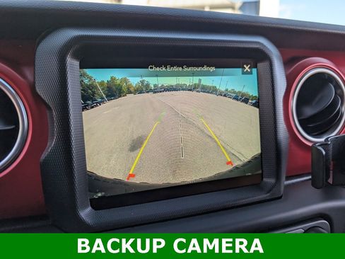 Used 2021 Jeep Wrangler Unlimited Rubicon w/ Xtreme Recon 35" Tire Package image 4