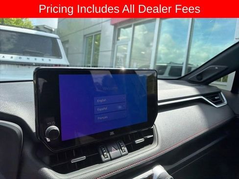 Used 2025 Toyota RAV4 XSE w/ Premium Package AWD/4WD image 5