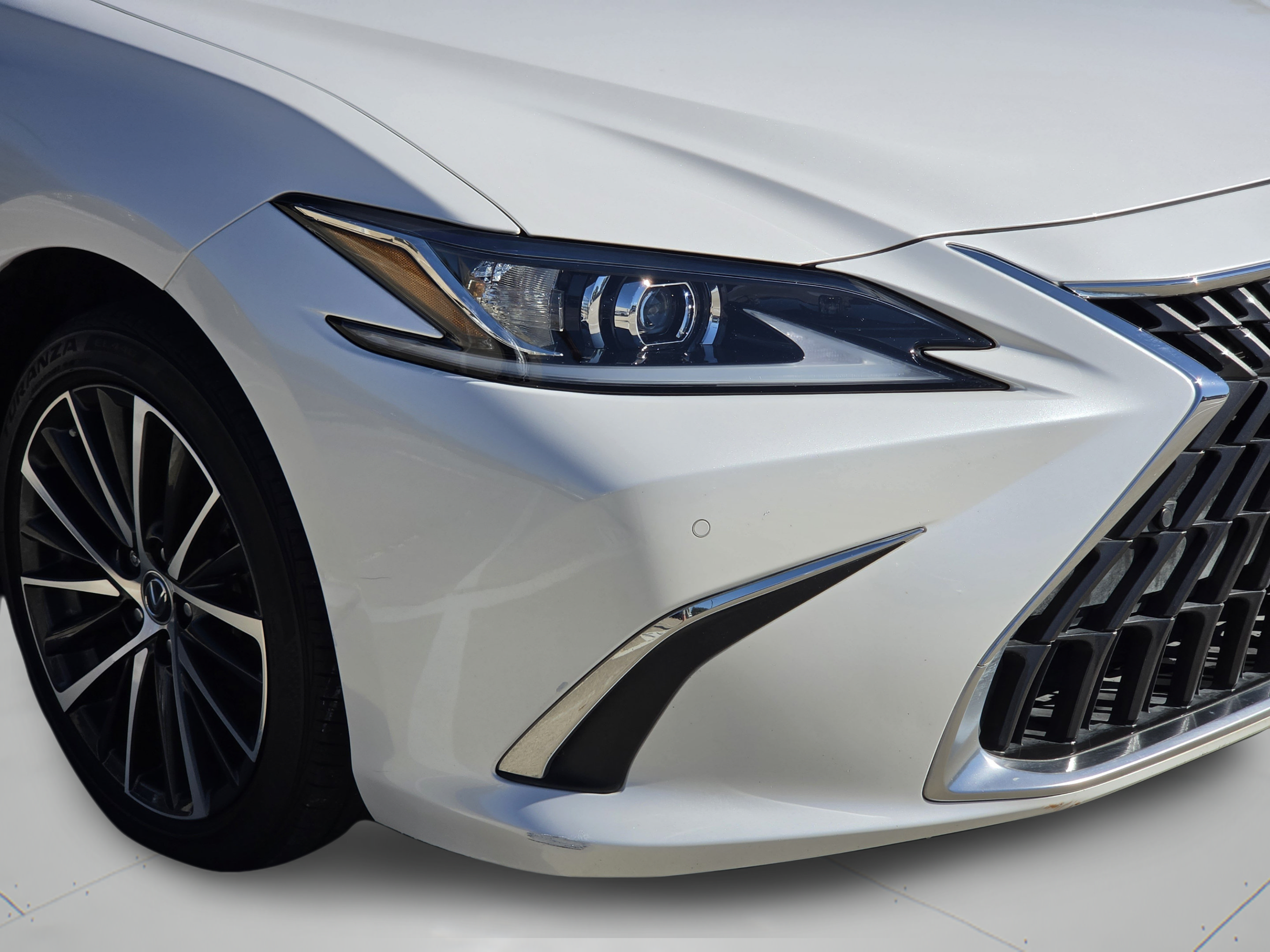 Used 2024 Lexus ES 350 w/ Premium Package FWD image 34