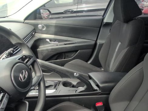Used 2024 Hyundai Elantra SEL FWD image 11