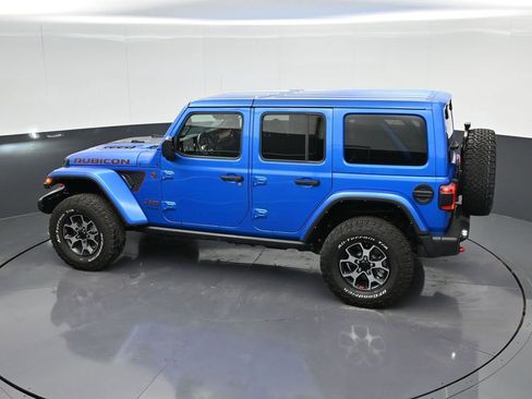 Used 2022 Jeep Wrangler Unlimited Rubicon w/ LED Lighting Group AWD/4WD image 27