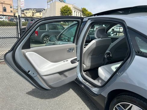 Used 2023 Hyundai Ioniq 6 Limited RWD image 50