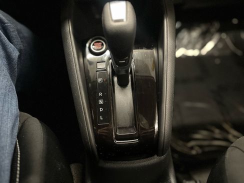 Used 2022 Nissan Kicks S image 19