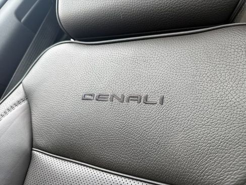 Used 2024 GMC Yukon XL Denali w/ Denali Reserve Package AWD/4WD image 26