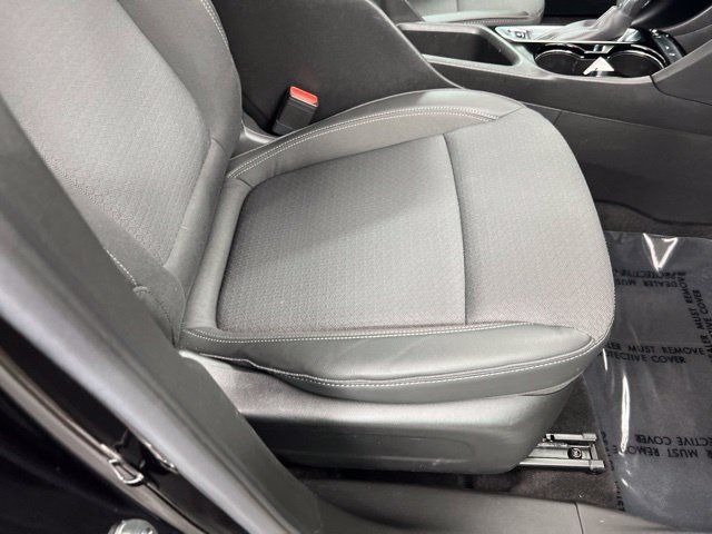 Used 2022 Buick Encore GX Preferred w/ Cold Weather Comfort Package FWD image 22