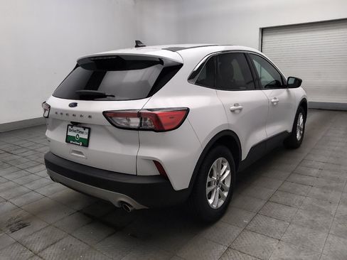 Used 2022 Ford Escape SE FWD image 9
