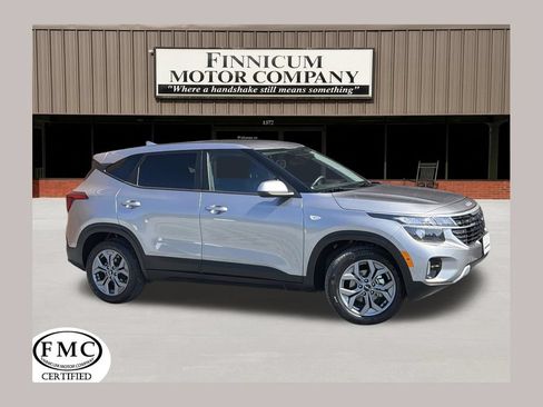 Used 2026 Kia Seltos LX FWD image 1