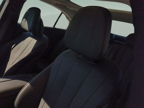 Certified 2025 Mercedes-Benz E 350 Sedan image 17