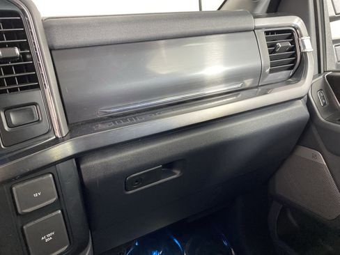 Used 2024 Ford F350 Lariat w/ Lariat Ultimate Package AWD/4WD image 39
