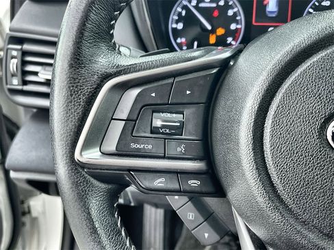 Used 2022 Subaru Outback Premium image 17