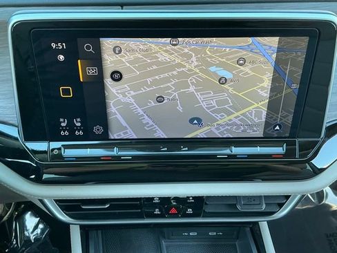 Used 2024 Volkswagen Atlas SEL image 28