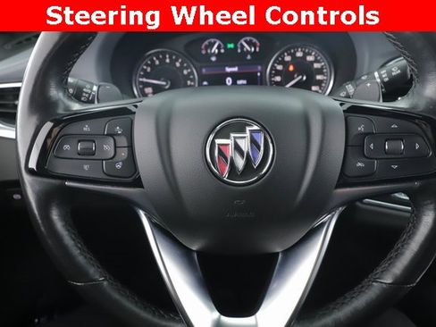 Used 2023 Buick Enclave Essence image 20