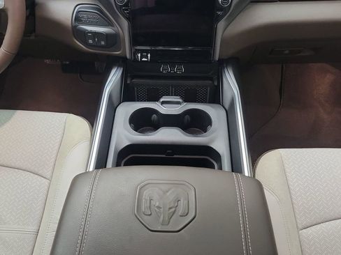 Used 2025 RAM 2500 Laramie image 19