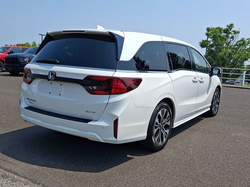 Used 2025 Honda Odyssey Elite image 6