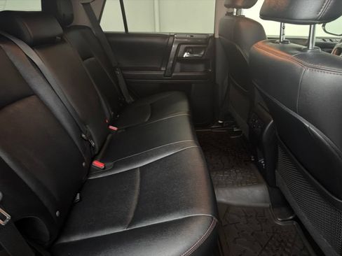 Used 2021 Toyota 4Runner TRD Off-Road Premium w/ Moonroof Package AWD/4WD image 28