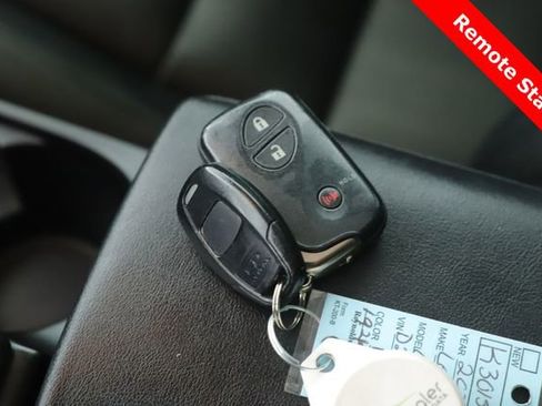 Used 2013 Lexus CT 200h w/ Premium Pkg w/Navigation FWD image 3