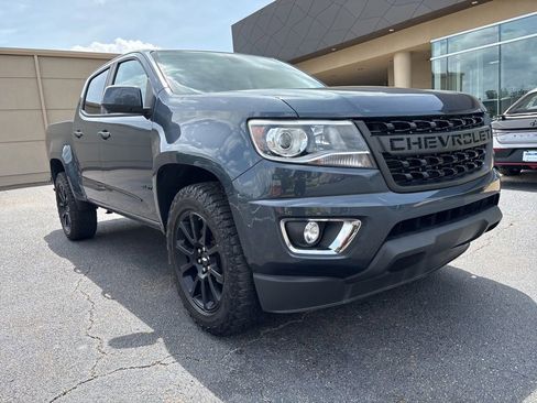 Used 2020 Chevrolet Colorado LT w/ Colorado RST Special Edition RWD image 3