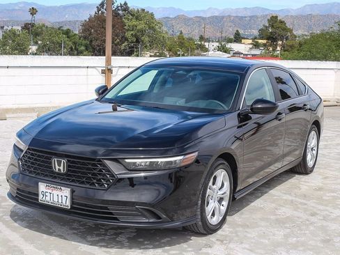 Certified 2023 Honda Accord LX image 3