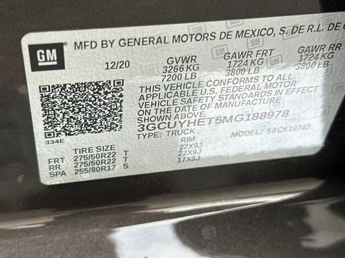 Used 2021 Chevrolet Silverado 1500 High Country w/ Technology Package image 29